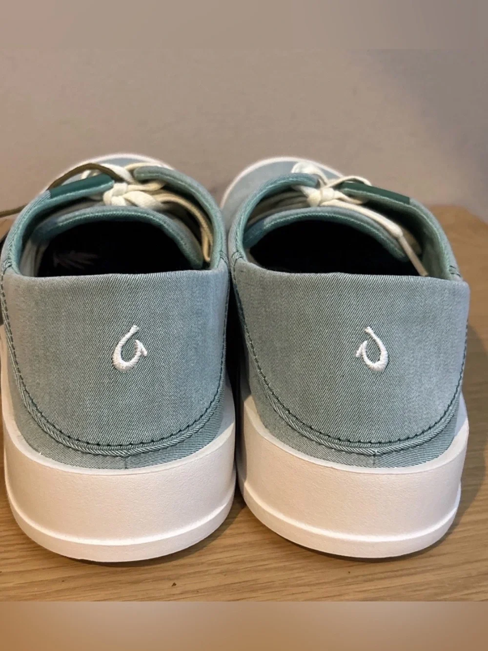 OluKai Tradewind Canvas Casual Sneakers Men’s Sz 10.5 Bamboo Green NEW